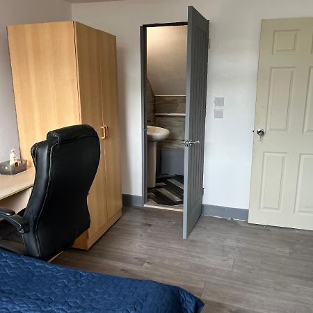 Budget Double En-Suite Bedroom Sheffield Buitenkant foto