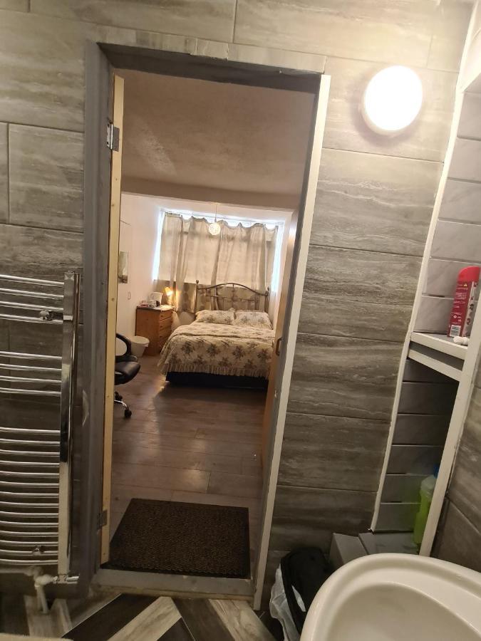 Budget Double En-Suite Bedroom Sheffield Buitenkant foto