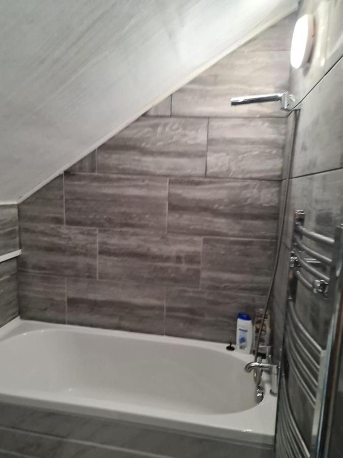 Budget Double En-Suite Bedroom Sheffield Buitenkant foto
